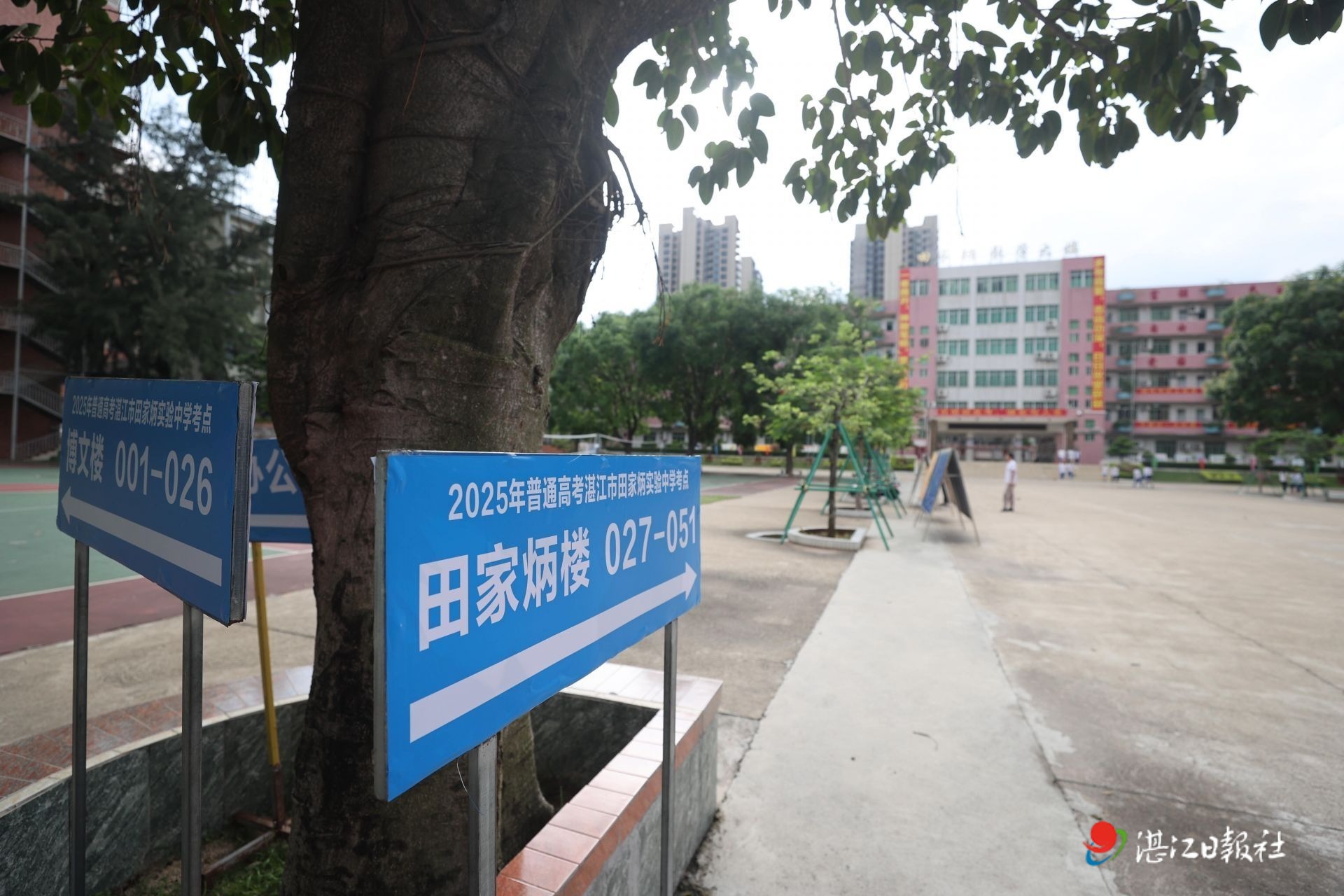 湛江考生提前踩点 熟悉高考考场环境